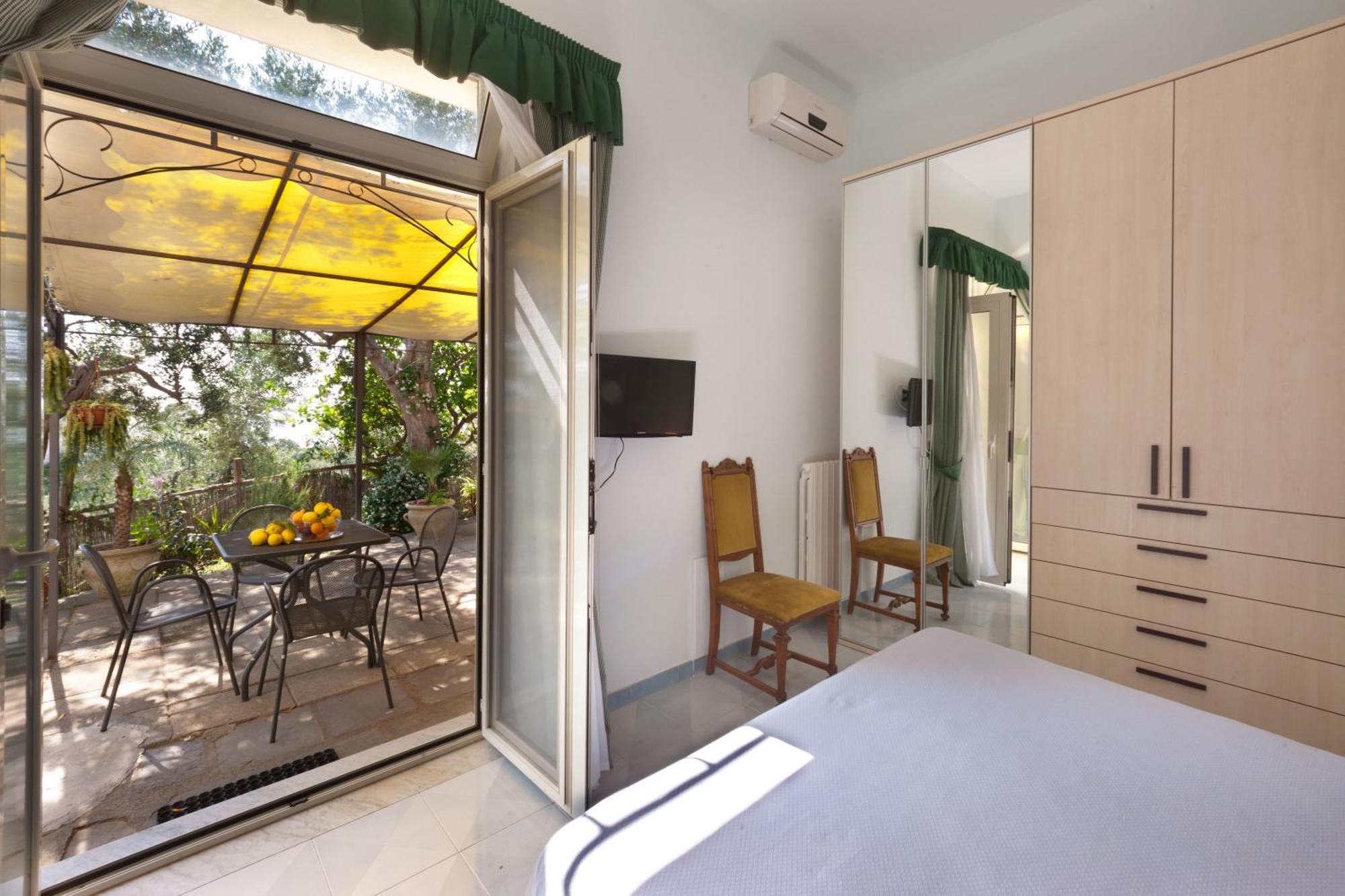 Villaggio Villa Lubrense Massa Lubrense Bilik gambar